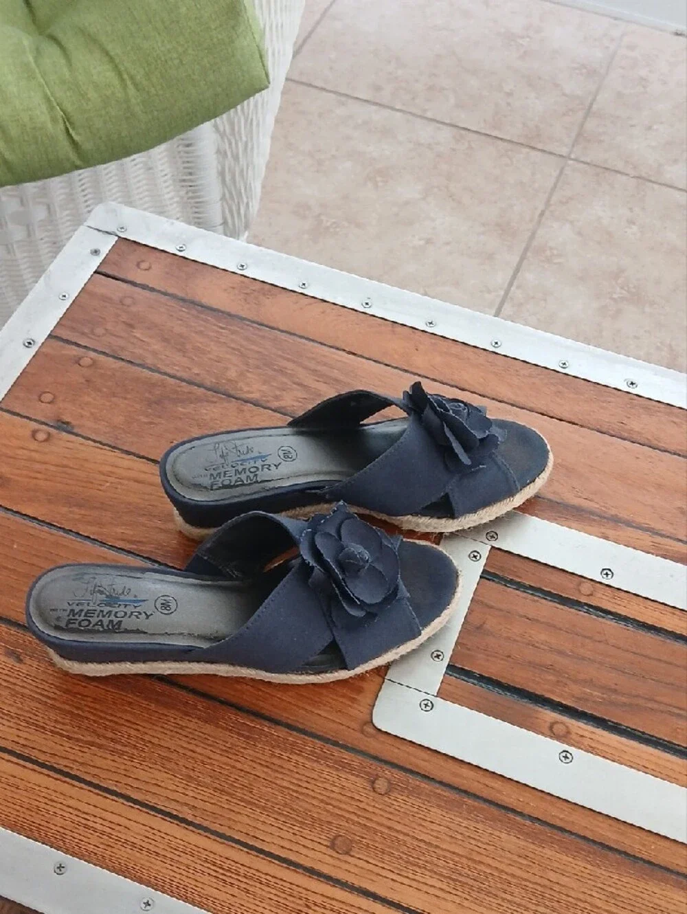 Life Stride Navy Floral Espadrille Slide Sandals - Women